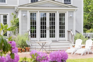 157 Central Ave, Greenport, NY 11944
