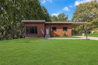 6162 Tuscarawas Rd, Industry, PA 15052