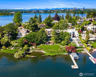 3038 E Laurelhurst Dr NE, Seattle, WA 98105