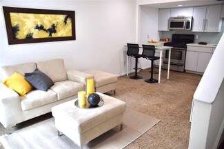 2727 Hood St Unit 111, Dallas, TX 75219
