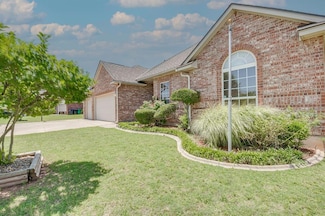 4621 Deer Ridge Blvd, Yukon, OK 73099