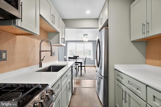 10201 Grosvenor Place, Rockville, MD 20852