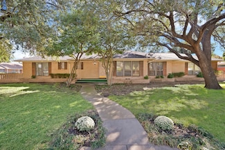 1728 14th Place, Plano, TX 75074