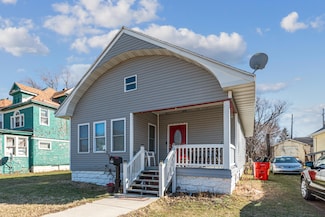 832 E Main St, Benton Harbor, MI 49022