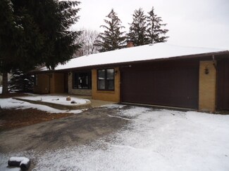 7719 Hamilton Ave, Burr Ridge, IL 60527