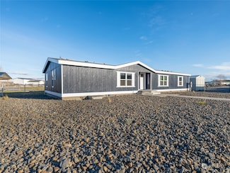 734 Lakeside Way SW, Mattawa, WA 99349