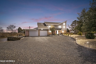 97 Edgewater Dr, Tuckerton, NJ 08087