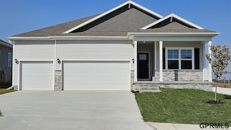17658 Portal St, Omaha, NE 68136