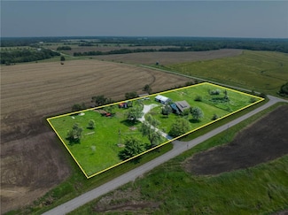 29918 145th St, Winston, MO 64689