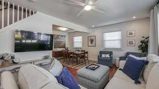 12 N Delavan Ave, Margate City, NJ 08402