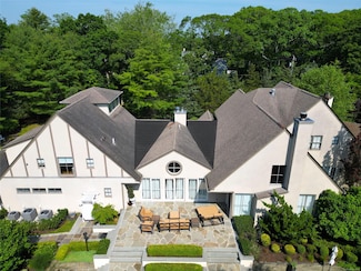 10 Cedar Ln, Remsenburg, NY 11960