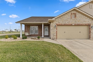 518 Southview Dr, Waterloo, IL 62298