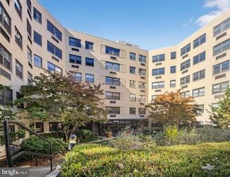 1801 Clydesdale Place NW Unit 211, Washington, DC 20009