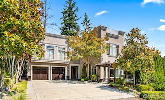9820 NE 16th St, Bellevue, WA 98004