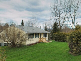 328 Hillview Rd, Richmond, VT 05477