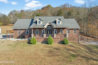 57 Lakeside Dr, Carthage, TN 37030