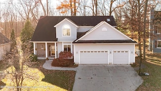6708 English Oak Dr, East Lansing, MI 48823