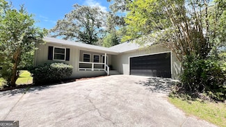 9 Melissa Cir, Griffin, GA 30224