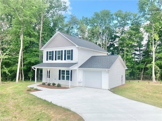 242 Sara Ln, Winston-Salem, NC 27103