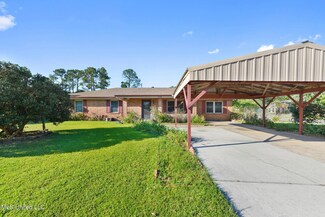 618 Temple Dr, Gulfport, MS 39503