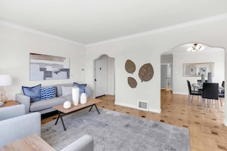 2041 Thomas Ave, San Francisco, CA 94124