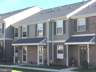 27 Barclay Ct, Blue Bell, PA 19422