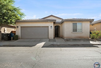 220 Desert View Dr, Brawley, CA 92227