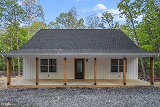 1059 Valley View Rd, Harpers Ferry, WV 25425