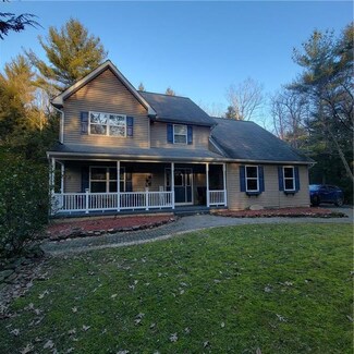 305 Pine Cone Dr, Lehighton, PA 18235