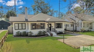 217 E 60th St, Savannah, GA 31405