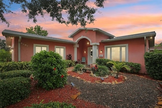 6897 18th St N, Saint Petersburg, FL 33702