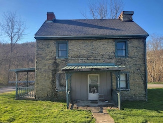 20 Charles St, Shinnston, WV 26431