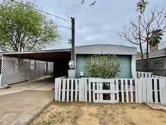 4522 La Cienega Ln, Laredo, TX 78046