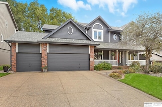 16173 Lamp St, Omaha, NE 68118