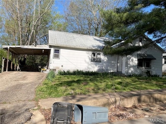 617 N 3rd St, Piedmont, MO 63957