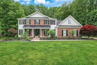 2104 Pierce Bluffs Dr, Hermitage, PA 16148