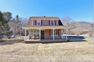 353 W Saugerties Rd, Saugerties, NY 12477