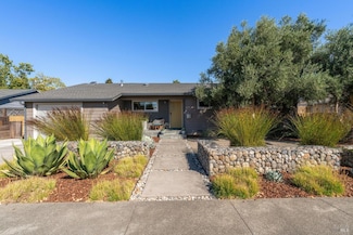 804 Josephine Ln, Healdsburg, CA 95448