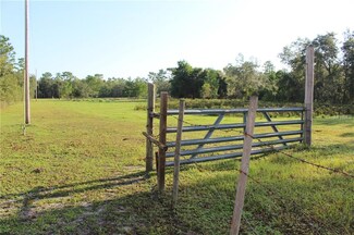 813 Clifton Rd, de Leon Springs, FL 32130
