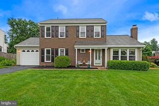 1637 Nathan Ln, Herndon, VA 20170