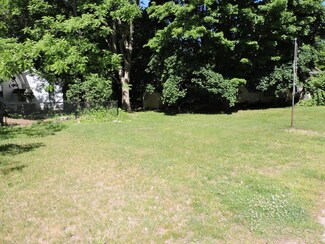 51 Bradley St, Concord, NH 03301