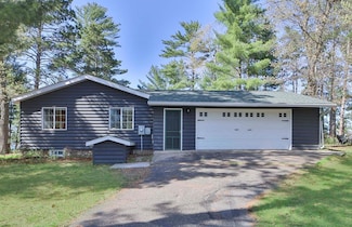 2202 Pine View Blvd, Motley, MN 56466