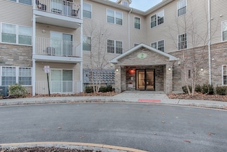 2889 State Route 10 Unit 2307, Morris Plains, NJ 07950