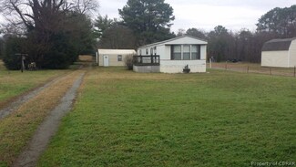 7355 Hoefork Ln, Gloucester Point, VA 23062