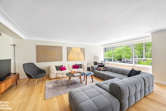200 E 66th St Unit C303, New York, NY 10065