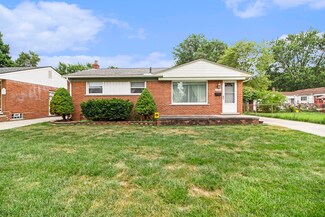 25329 Filmore St, Taylor, MI 48180