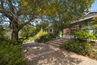 55 Rockridge Rd, Hillsborough, CA 94010