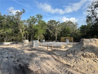 9567 N Cavewood Ave, Crystal River, FL 34428