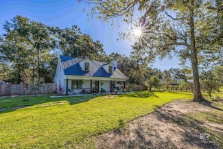 714 N Hickory St, Foley, AL 36535