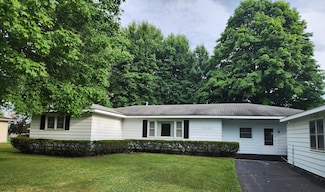 18169 6th Avenue Rd, Three Rivers, MI 49093